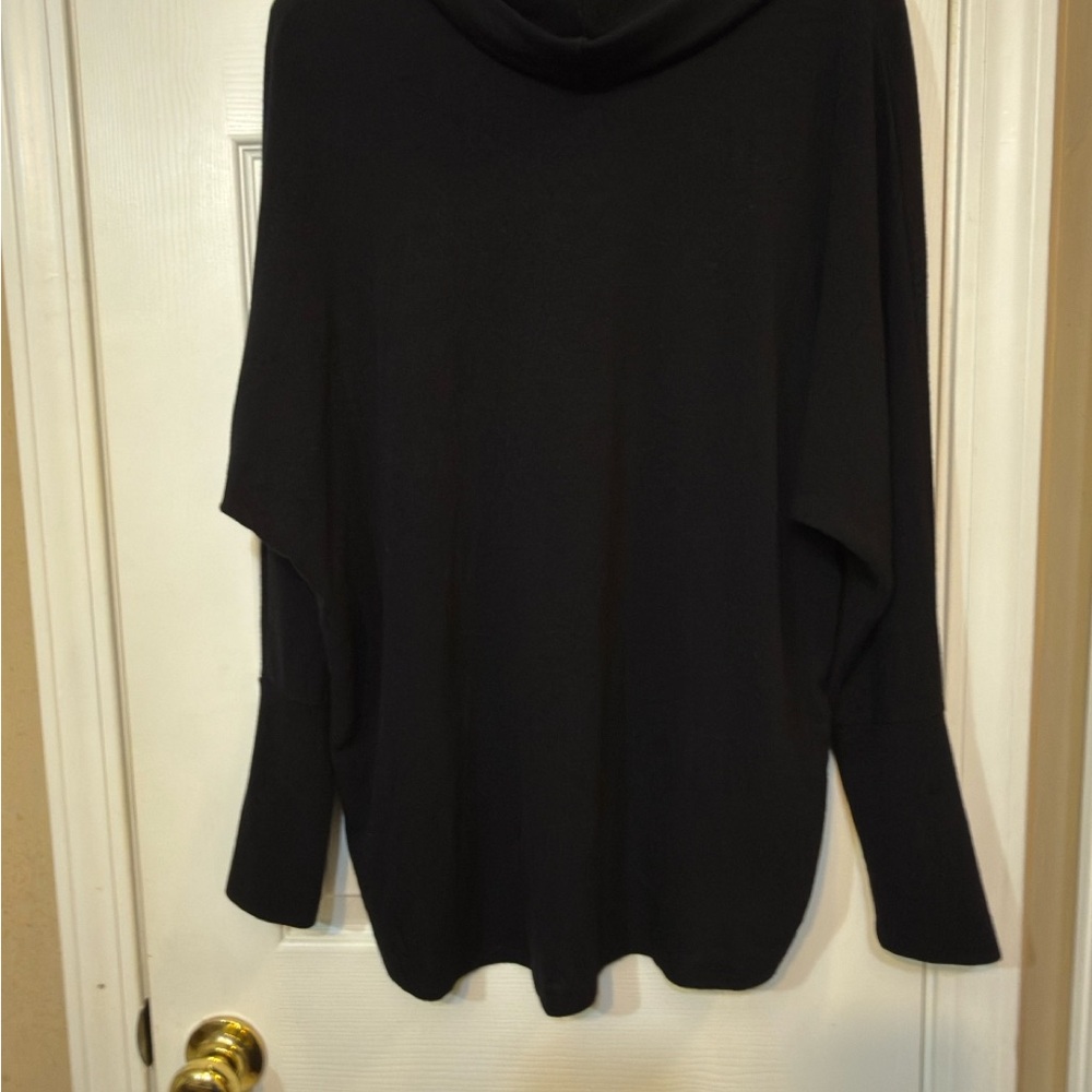Sunday‎ Black Cowl Neck Flowy Top - Picture 5 of 9